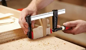 Новое поступление столярных струбцин.